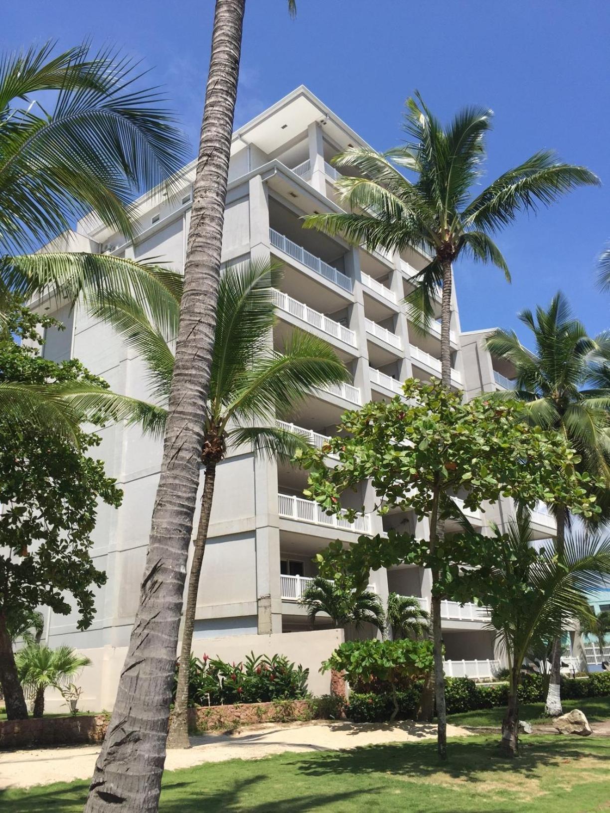 The Palms Ocean Club Resort Хако Номер фото