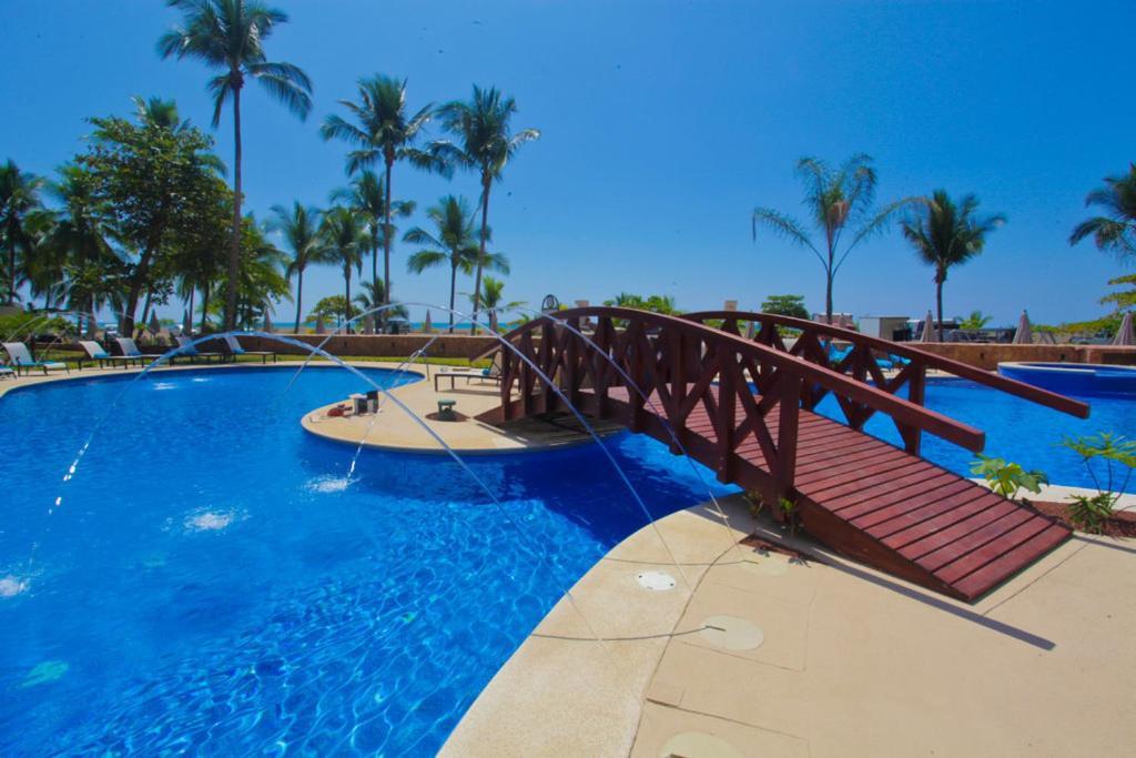 The Palms Ocean Club Resort Хако Номер фото