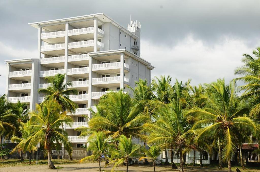 The Palms Ocean Club Resort Хако Номер фото